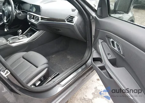 2021 BMW 330I z USA, uszkodzony, nr VIN 3MW5R1J04M8B92435